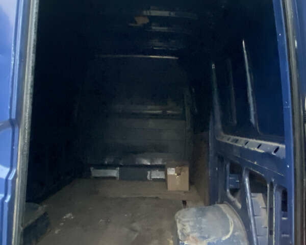 Синий Фольксваген Крафтер, объемом двигателя 2 л и пробегом 500 тыс. км за 10500 $, фото 10 на Automoto.ua