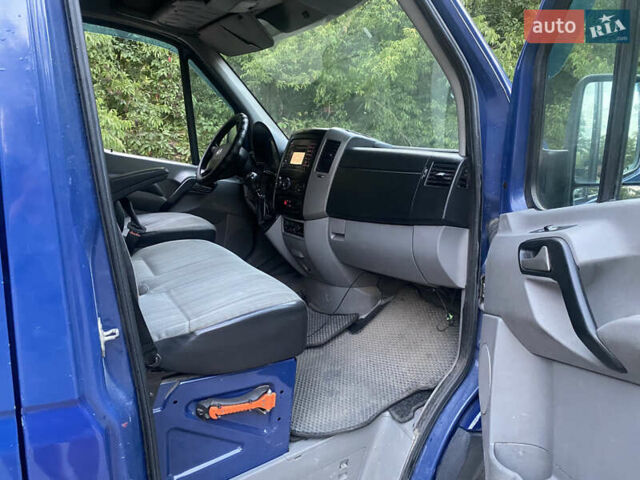 Синий Фольксваген Крафтер, объемом двигателя 2 л и пробегом 500 тыс. км за 10500 $, фото 9 на Automoto.ua