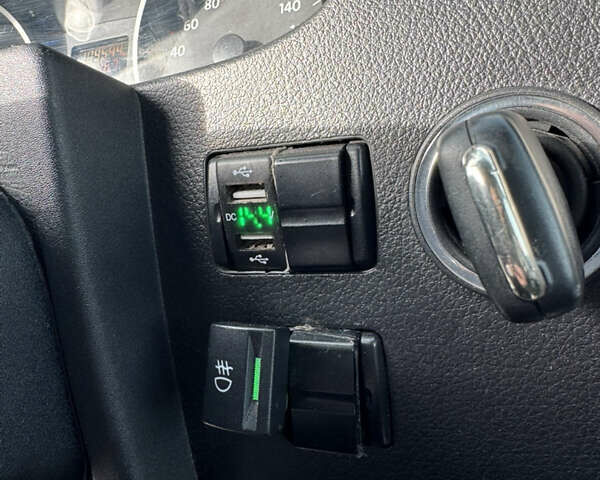 Фольксваген Крафтер 2011 в Киеве на Automoto.ua Синий Фольксваген Крафтер, объемом двигателя 2 л и пробегом 109 тыс. км за 29999 $, фото 21 на Automoto.ua