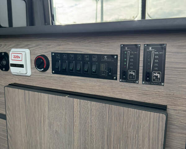 Фольксваген Крафтер 2011 в Киеве на Automoto.ua Синий Фольксваген Крафтер, объемом двигателя 2 л и пробегом 109 тыс. км за 29999 $, фото 24 на Automoto.ua