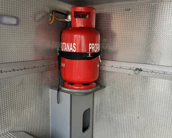 Фольксваген Крафтер 2011 в Киеве на Automoto.ua Синий Фольксваген Крафтер, объемом двигателя 2 л и пробегом 109 тыс. км за 29999 $, фото 10 на Automoto.ua