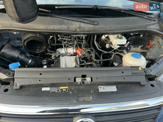 Синій Фольксваген Крафтєр, об'ємом двигуна 2 л та пробігом 260 тис. км за 17700 $, фото 18 на Automoto.ua