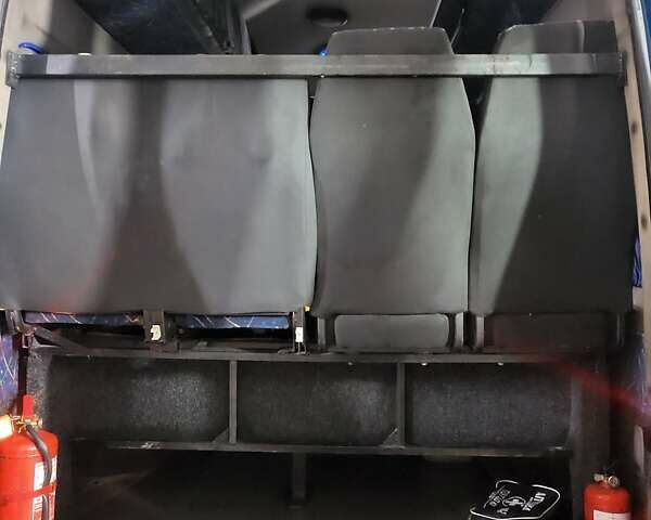 Синий Фольксваген Крафтер, объемом двигателя 2.46 л и пробегом 925 тыс. км за 24500 $, фото 14 на Automoto.ua