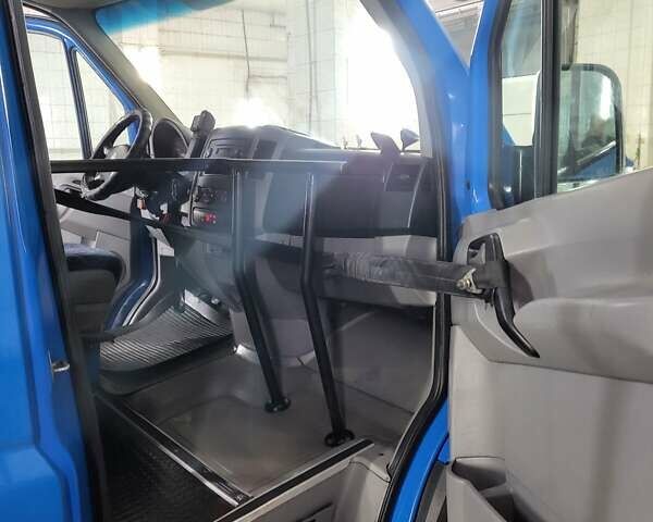 Синий Фольксваген Крафтер, объемом двигателя 2.46 л и пробегом 925 тыс. км за 24500 $, фото 19 на Automoto.ua