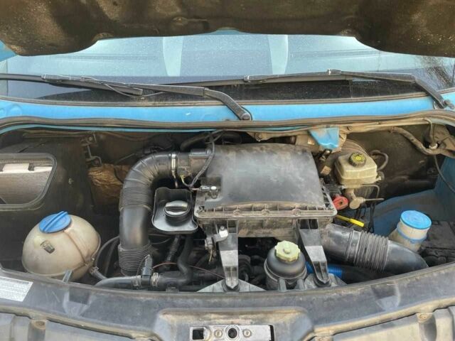 Синий Фольксваген Крафтер, объемом двигателя 1.97 л и пробегом 309 тыс. км за 12300 $, фото 7 на Automoto.ua