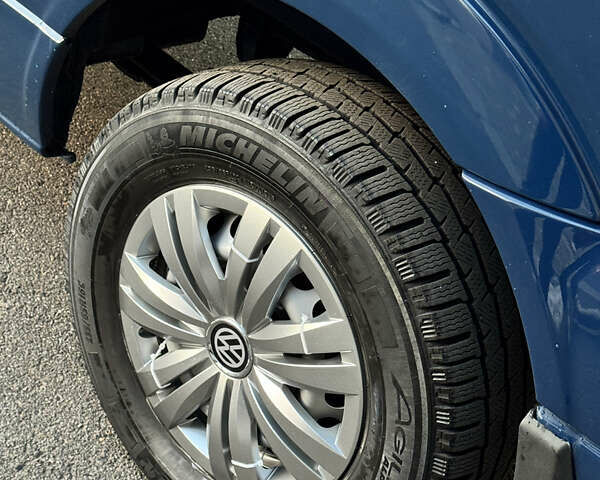 Синій Фольксваген Крафтєр, об'ємом двигуна 1.97 л та пробігом 500 тис. км за 16600 $, фото 19 на Automoto.ua