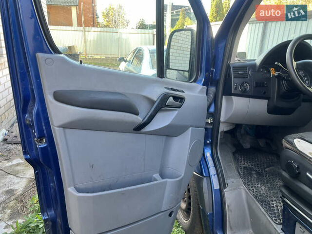 Синий Фольксваген Крафтер, объемом двигателя 1.97 л и пробегом 480 тыс. км за 8000 $, фото 6 на Automoto.ua