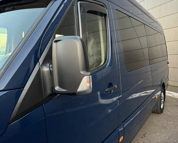 Синій Фольксваген Крафтєр, об'ємом двигуна 1.97 л та пробігом 500 тис. км за 16600 $, фото 7 на Automoto.ua