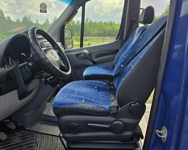 Синій Фольксваген Крафтєр, об'ємом двигуна 1.97 л та пробігом 400 тис. км за 16800 $, фото 12 на Automoto.ua