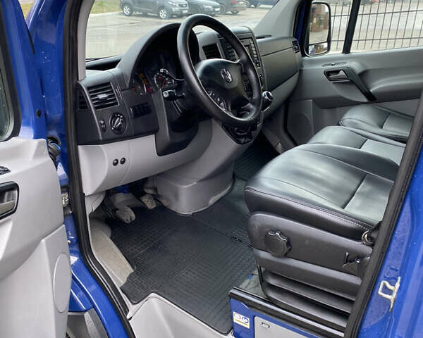 Синій Фольксваген Крафтєр, об'ємом двигуна 2 л та пробігом 260 тис. км за 16500 $, фото 21 на Automoto.ua