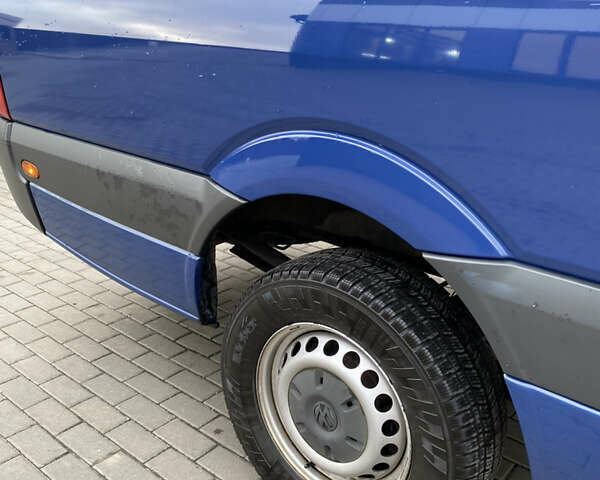 Синій Фольксваген Крафтєр, об'ємом двигуна 2 л та пробігом 260 тис. км за 16500 $, фото 9 на Automoto.ua