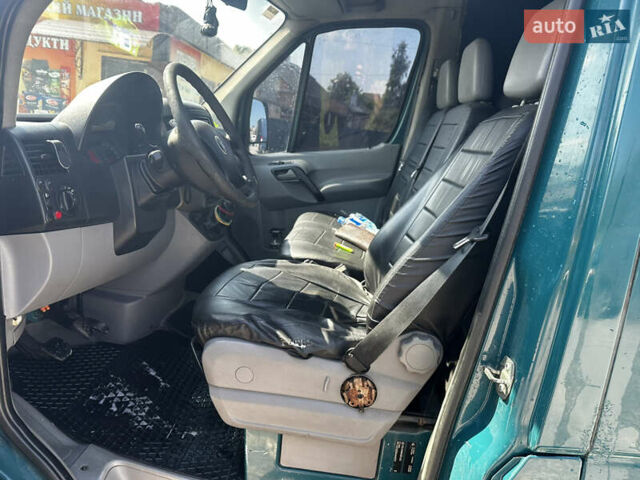 Зеленый Фольксваген Крафтер, объемом двигателя 2.46 л и пробегом 870 тыс. км за 9000 $, фото 5 на Automoto.ua