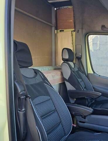 Зеленый Фольксваген Крафтер, объемом двигателя 2.46 л и пробегом 433 тыс. км за 15000 $, фото 1 на Automoto.ua