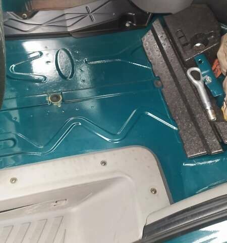 Зеленый Фольксваген Крафтер, объемом двигателя 1.97 л и пробегом 491 тыс. км за 11900 $, фото 29 на Automoto.ua