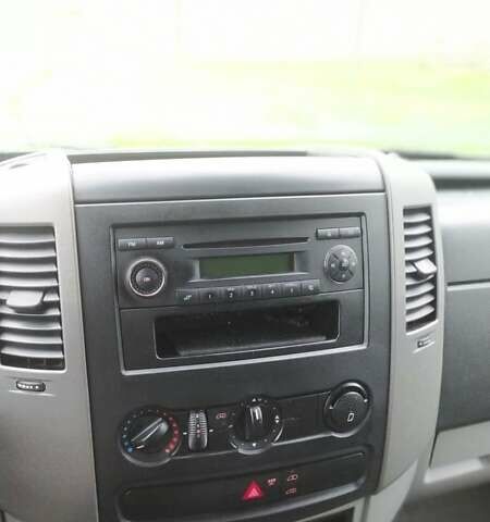 Зеленый Фольксваген Крафтер, объемом двигателя 1.97 л и пробегом 491 тыс. км за 11900 $, фото 28 на Automoto.ua