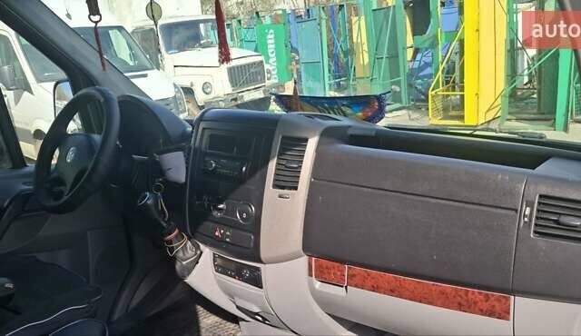 Зелений Фольксваген Крафтєр, об'ємом двигуна 1.97 л та пробігом 628 тис. км за 14200 $, фото 5 на Automoto.ua