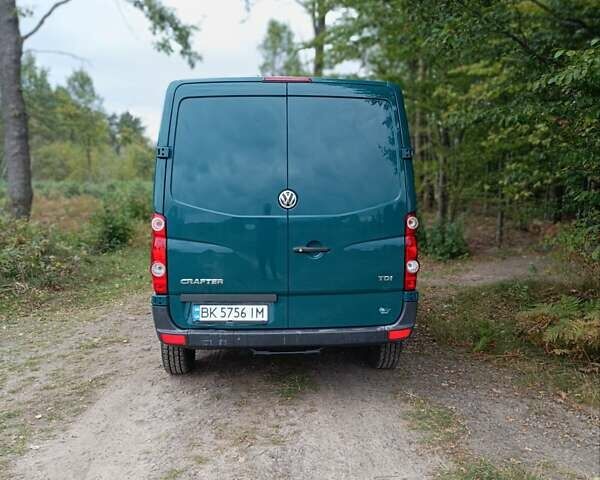 Зеленый Фольксваген Крафтер, объемом двигателя 1.97 л и пробегом 491 тыс. км за 11900 $, фото 2 на Automoto.ua