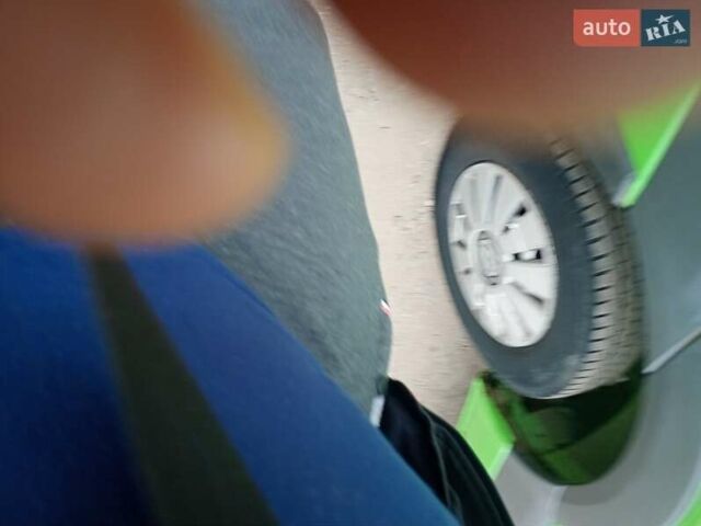 Зелений Фольксваген Крафтєр, об'ємом двигуна 2.5 л та пробігом 389 тис. км за 13000 $, фото 12 на Automoto.ua