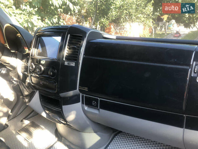 Помаранчевий Фольксваген Крафтєр, об'ємом двигуна 2.99 л та пробігом 300 тис. км за 29777 $, фото 10 на Automoto.ua