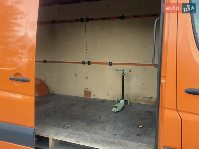 Помаранчевий Фольксваген Крафтєр, об'ємом двигуна 1.97 л та пробігом 288 тис. км за 15799 $, фото 16 на Automoto.ua