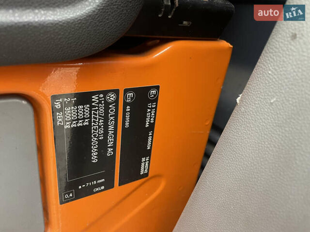 Помаранчевий Фольксваген Крафтєр, об'ємом двигуна 1.97 л та пробігом 288 тис. км за 14600 $, фото 24 на Automoto.ua