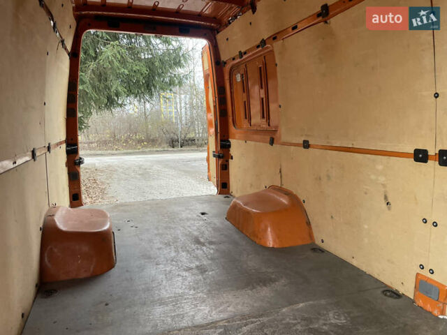 Помаранчевий Фольксваген Крафтєр, об'ємом двигуна 1.97 л та пробігом 288 тис. км за 14600 $, фото 13 на Automoto.ua