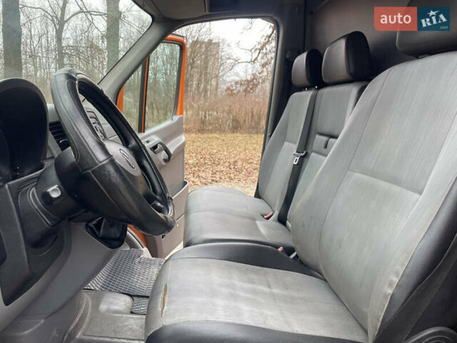 Помаранчевий Фольксваген Крафтєр, об'ємом двигуна 1.97 л та пробігом 288 тис. км за 14600 $, фото 17 на Automoto.ua