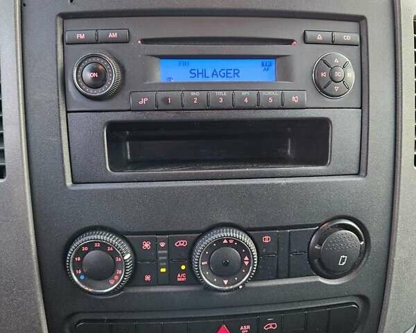 Оранжевый Фольксваген Крафтер, объемом двигателя 2 л и пробегом 141 тыс. км за 20999 $, фото 27 на Automoto.ua