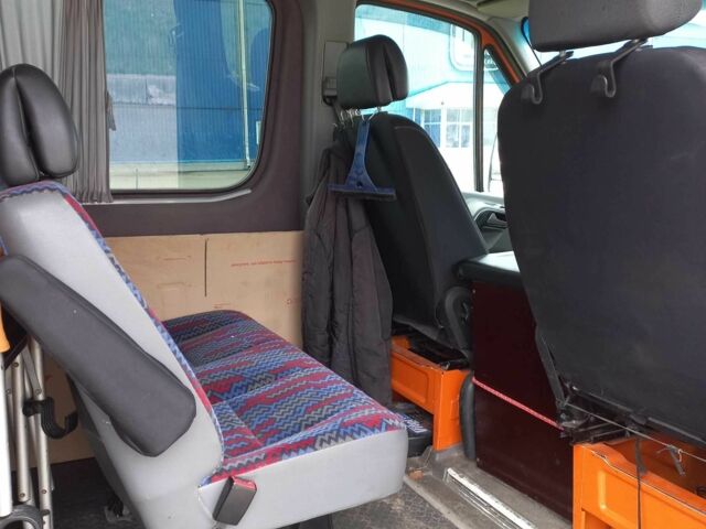 Оранжевый Фольксваген Крафтер, объемом двигателя 2 л и пробегом 394 тыс. км за 15952 $, фото 5 на Automoto.ua