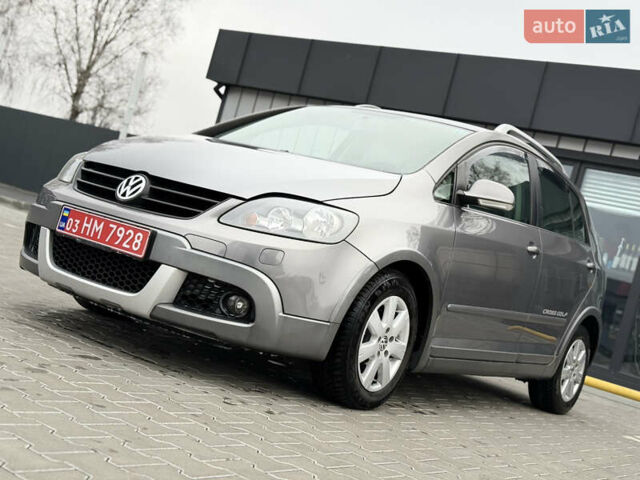 Серый Фольксваген Кросс Гольф, объемом двигателя 1.6 л и пробегом 182 тыс. км за 6500 $, фото 15 на Automoto.ua