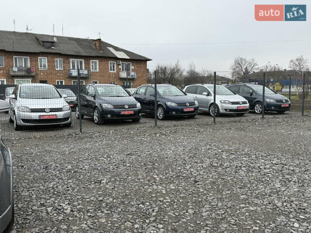 Серый Фольксваген Кросс Гольф, объемом двигателя 1.6 л и пробегом 182 тыс. км за 6500 $, фото 107 на Automoto.ua