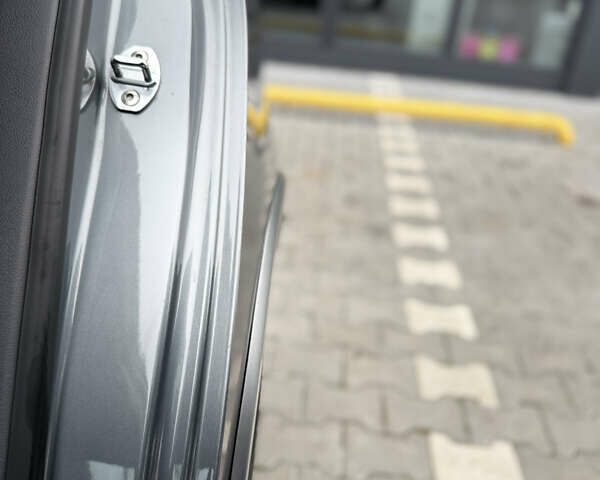 Серый Фольксваген Кросс Гольф, объемом двигателя 1.6 л и пробегом 182 тыс. км за 6500 $, фото 68 на Automoto.ua