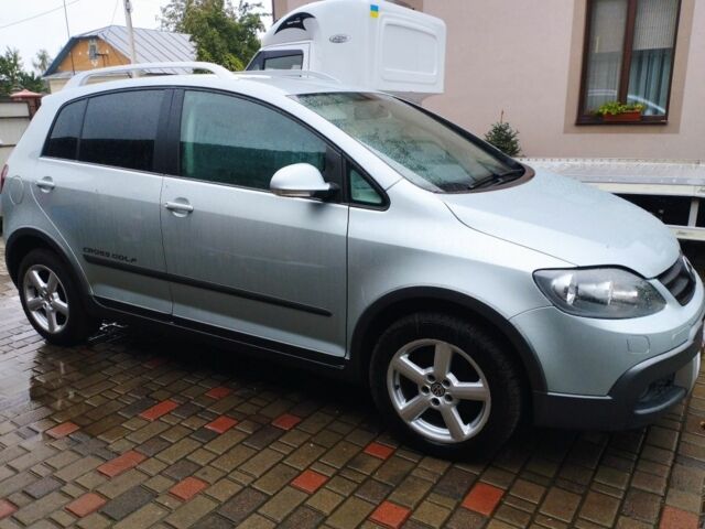 Сірий Фольксваген Кросс Гольф, об'ємом двигуна 1.4 л та пробігом 244 тис. км за 6450 $, фото 3 на Automoto.ua