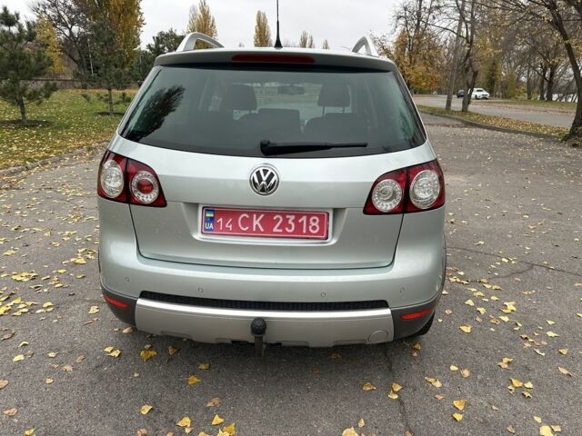 Серый Фольксваген Кросс Гольф, объемом двигателя 1.4 л и пробегом 213 тыс. км за 6900 $, фото 3 на Automoto.ua