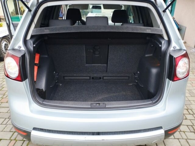 Сірий Фольксваген Кросс Гольф, об'ємом двигуна 1.4 л та пробігом 244 тис. км за 6450 $, фото 7 на Automoto.ua