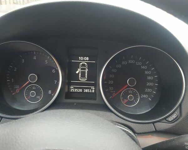 Синий Фольксваген Кросс Гольф, объемом двигателя 1.2 л и пробегом 253 тыс. км за 7000 $, фото 2 на Automoto.ua