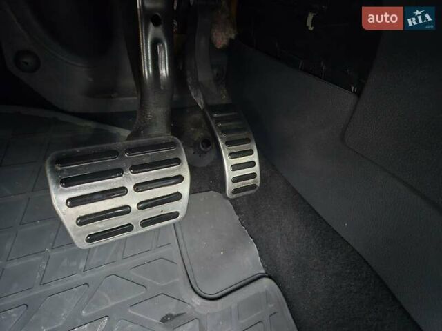 Черный Фольксваген Кросс Поло, объемом двигателя 1.4 л и пробегом 119 тыс. км за 6500 $, фото 42 на Automoto.ua