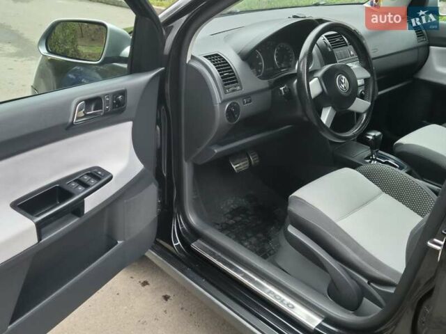 Черный Фольксваген Кросс Поло, объемом двигателя 1.4 л и пробегом 119 тыс. км за 6500 $, фото 27 на Automoto.ua
