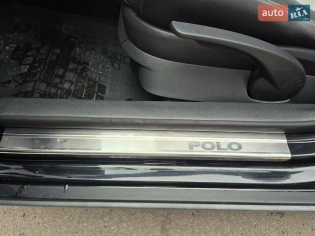 Черный Фольксваген Кросс Поло, объемом двигателя 1.4 л и пробегом 119 тыс. км за 6500 $, фото 41 на Automoto.ua