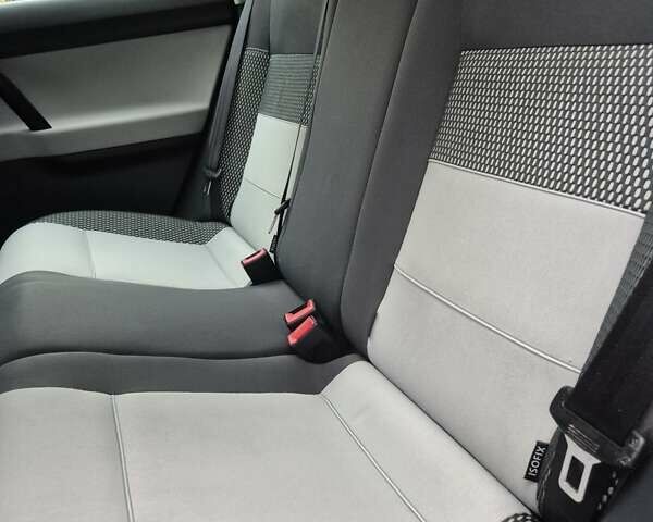 Черный Фольксваген Кросс Поло, объемом двигателя 1.4 л и пробегом 119 тыс. км за 6500 $, фото 40 на Automoto.ua