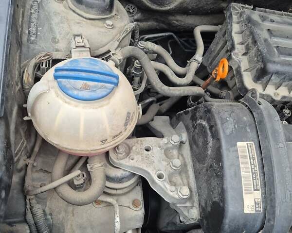 Черный Фольксваген Кросс Поло, объемом двигателя 1.4 л и пробегом 119 тыс. км за 6800 $, фото 47 на Automoto.ua