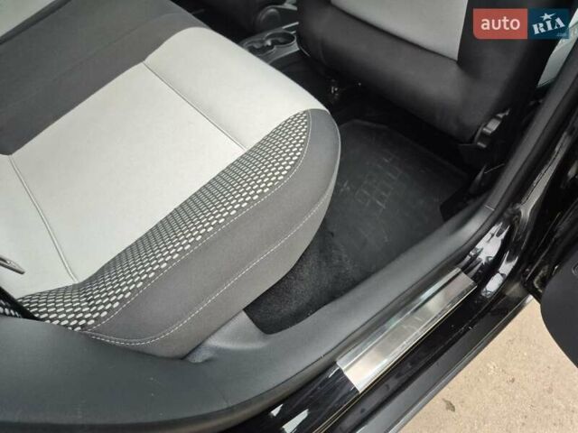 Черный Фольксваген Кросс Поло, объемом двигателя 1.4 л и пробегом 119 тыс. км за 6800 $, фото 36 на Automoto.ua