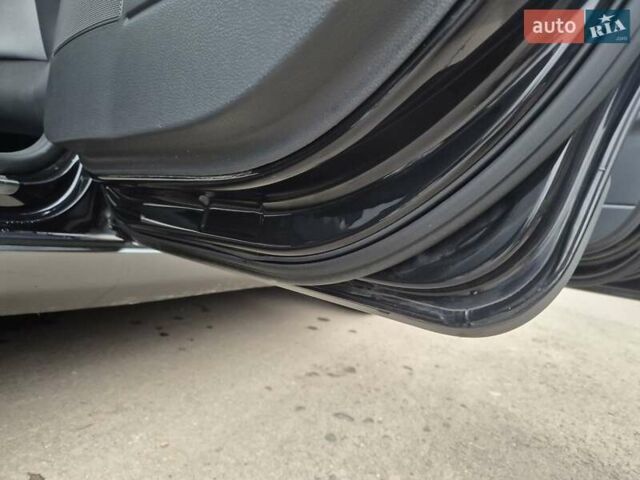 Черный Фольксваген Кросс Поло, объемом двигателя 1.4 л и пробегом 119 тыс. км за 6500 $, фото 50 на Automoto.ua