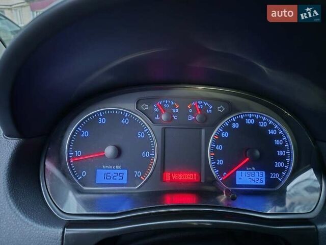 Черный Фольксваген Кросс Поло, объемом двигателя 1.4 л и пробегом 119 тыс. км за 6500 $, фото 62 на Automoto.ua