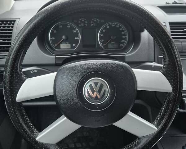 Черный Фольксваген Кросс Поло, объемом двигателя 1.4 л и пробегом 119 тыс. км за 6500 $, фото 31 на Automoto.ua