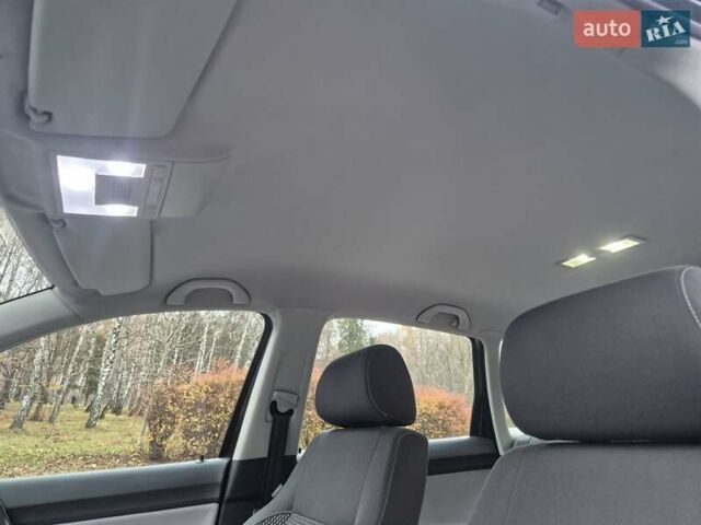 Черный Фольксваген Кросс Поло, объемом двигателя 1.4 л и пробегом 119 тыс. км за 6800 $, фото 28 на Automoto.ua