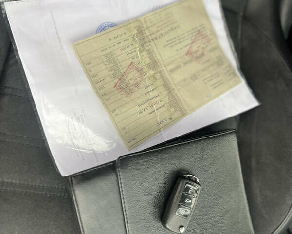 Черный Фольксваген Кросс Поло, объемом двигателя 1.2 л и пробегом 135 тыс. км за 10300 $, фото 67 на Automoto.ua