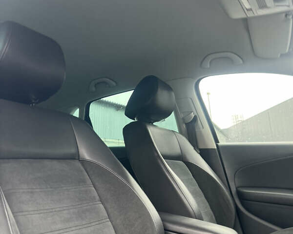 Черный Фольксваген Кросс Поло, объемом двигателя 1.2 л и пробегом 135 тыс. км за 10300 $, фото 56 на Automoto.ua