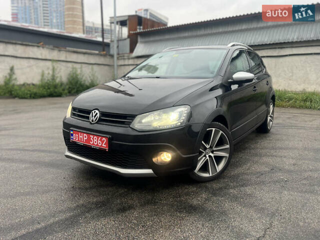 Черный Фольксваген Кросс Поло, объемом двигателя 1.2 л и пробегом 135 тыс. км за 10300 $, фото 8 на Automoto.ua