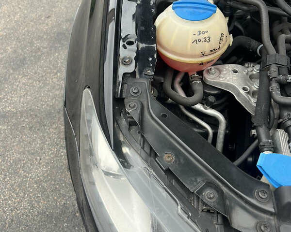 Черный Фольксваген Кросс Поло, объемом двигателя 1.2 л и пробегом 135 тыс. км за 10300 $, фото 65 на Automoto.ua